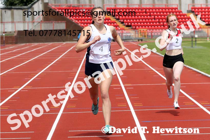 300 metres, 2021 Northumberland, Durham and Cleveland Schools. Photo: David T. Hewitson/Sports for All Pics